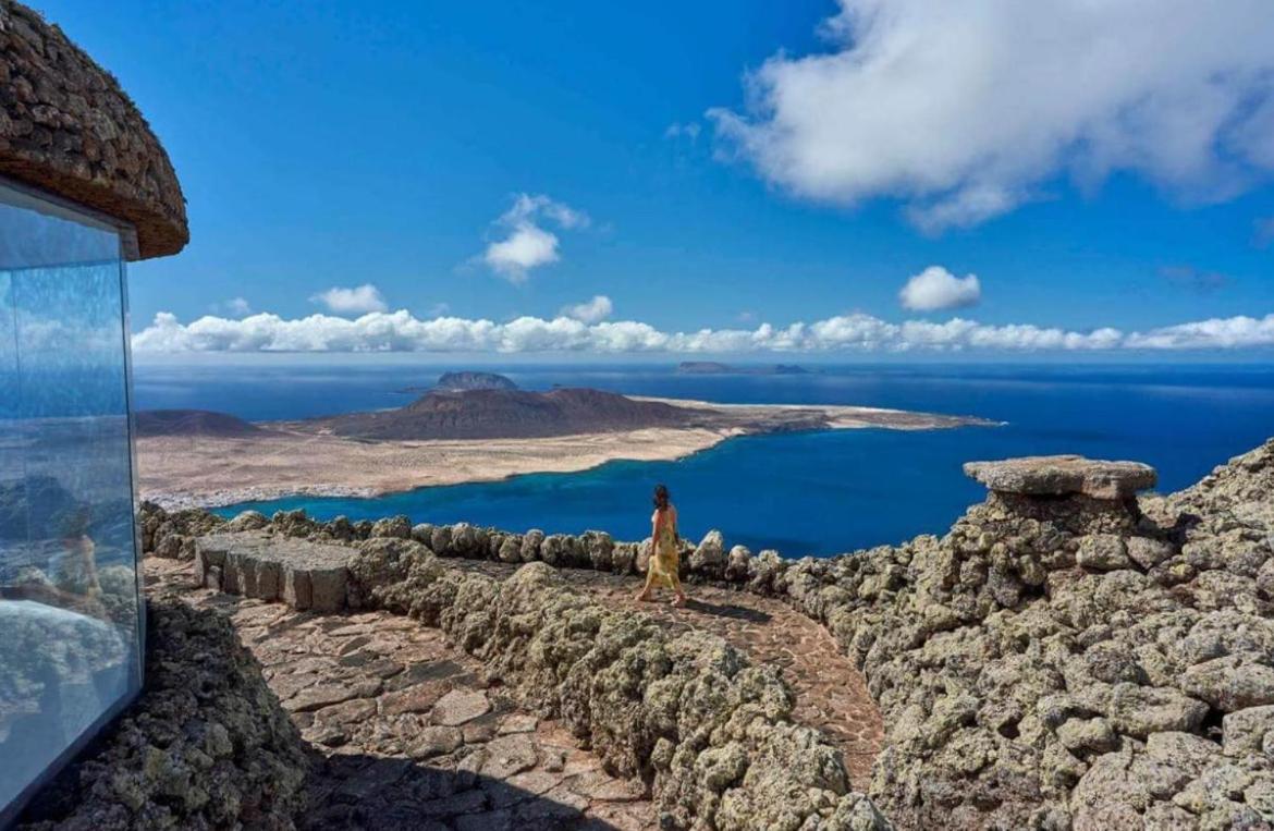 Lanzarote Casa Volcanica-Anclada Sobre La Lava Del Volcan Montana Blanca المظهر الخارجي الصورة