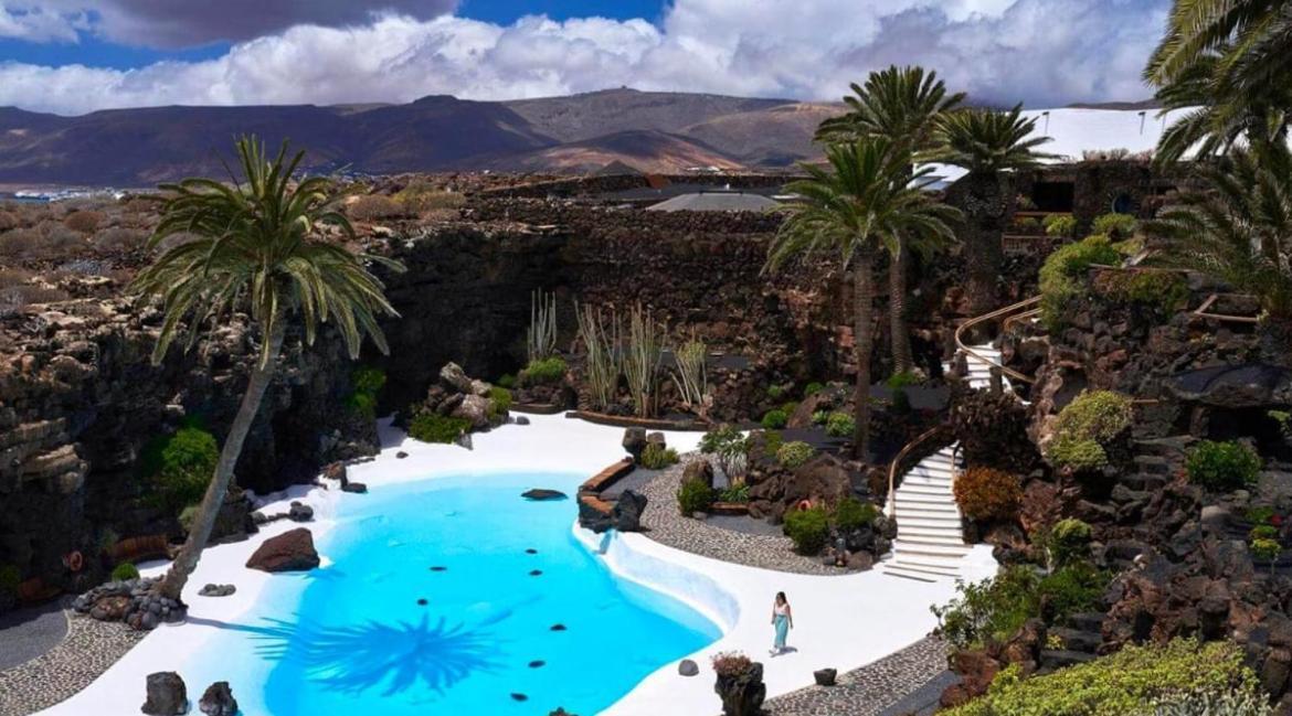 Lanzarote Casa Volcanica-Anclada Sobre La Lava Del Volcan Montana Blanca المظهر الخارجي الصورة